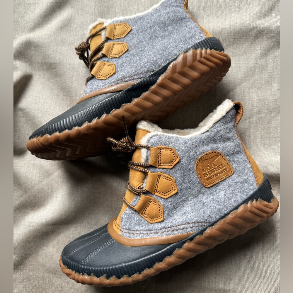Sorel Women's Size 8.5 Out N About Plus Duck Boots Waterproof Lace Up Grey - Picture 5 of 8